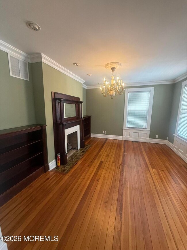 Building Photo - 511 4th Ave