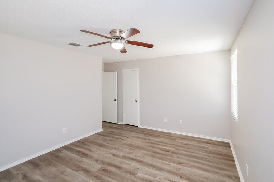 Building Photo - 732 Granite Ridge Dr