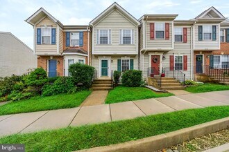Building Photo - 4624 Flatlick Branch Dr