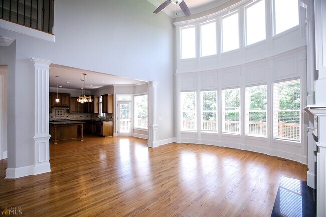 Building Photo - 1660 Briergate Dr