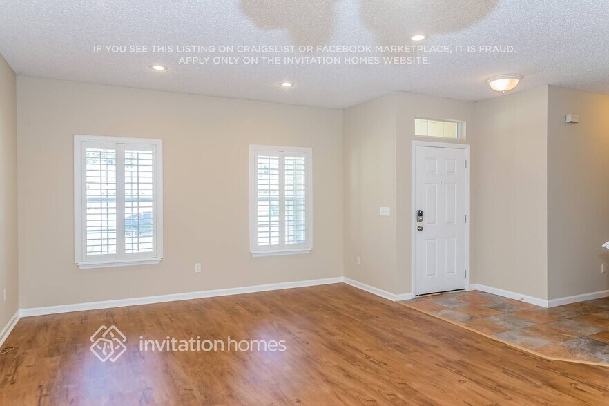 Building Photo - 12162 Autumn Sunrise Dr