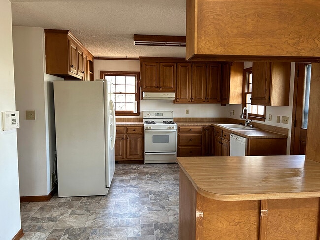 Building Photo - 6707 Guess Rd