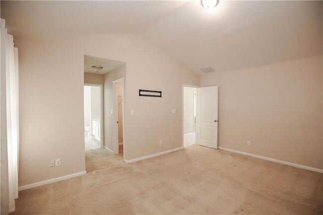 Building Photo - 1005 Landover Crossing