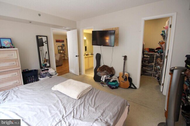 Building Photo - 1200 Braddock Pl