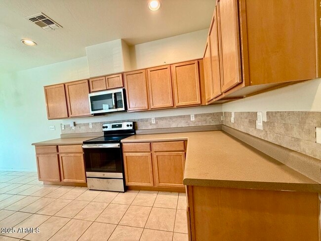 Building Photo - 1520 N 80th Dr