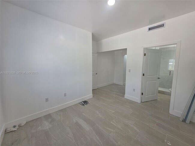 Building Photo - 21210 SW 119th Ave