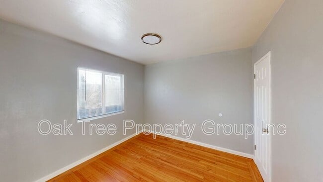 Building Photo - 22815 Grand St