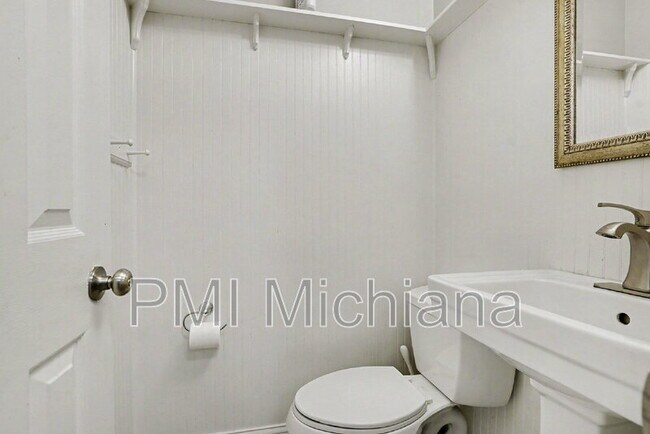 Building Photo - 15888 Muirfield Ct