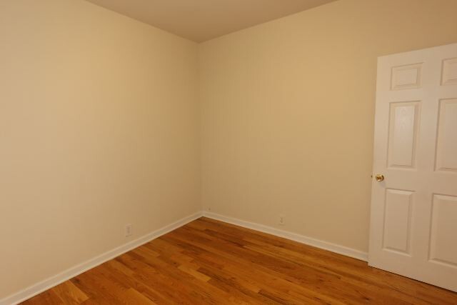 Building Photo - 3727 N Pine Grove Ave