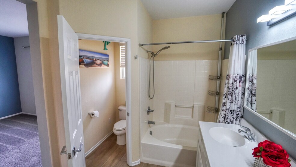 Building Photo - 4499 Brisbane Way