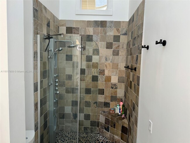 Building Photo - 4509 Poinciana St