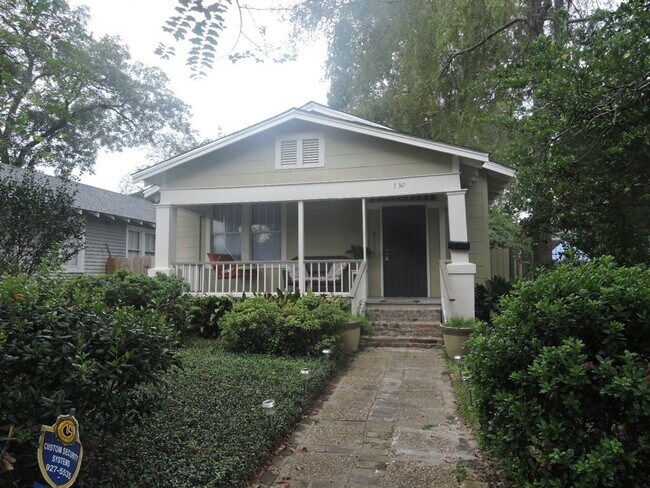 Primary Photo - Garden District Cottage with lots of updates
