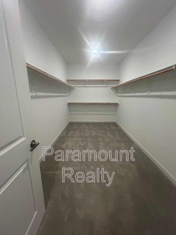 Building Photo - 16516 Barnett St