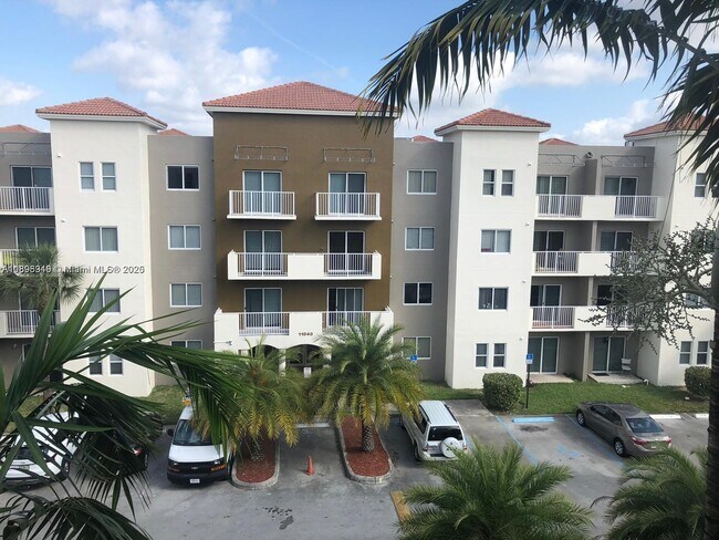 Primary Photo - 11040 SW 196th St