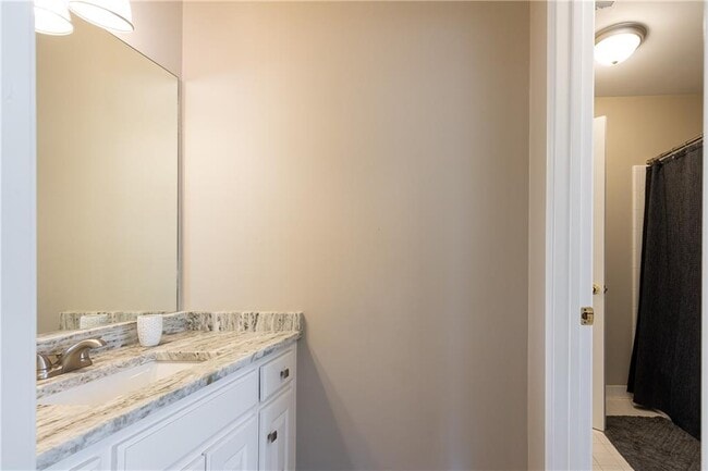 Building Photo - 9360 Nesbit Lakes Dr