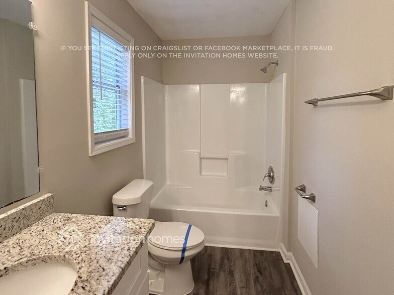 Building Photo - 3442 Mustang Dr