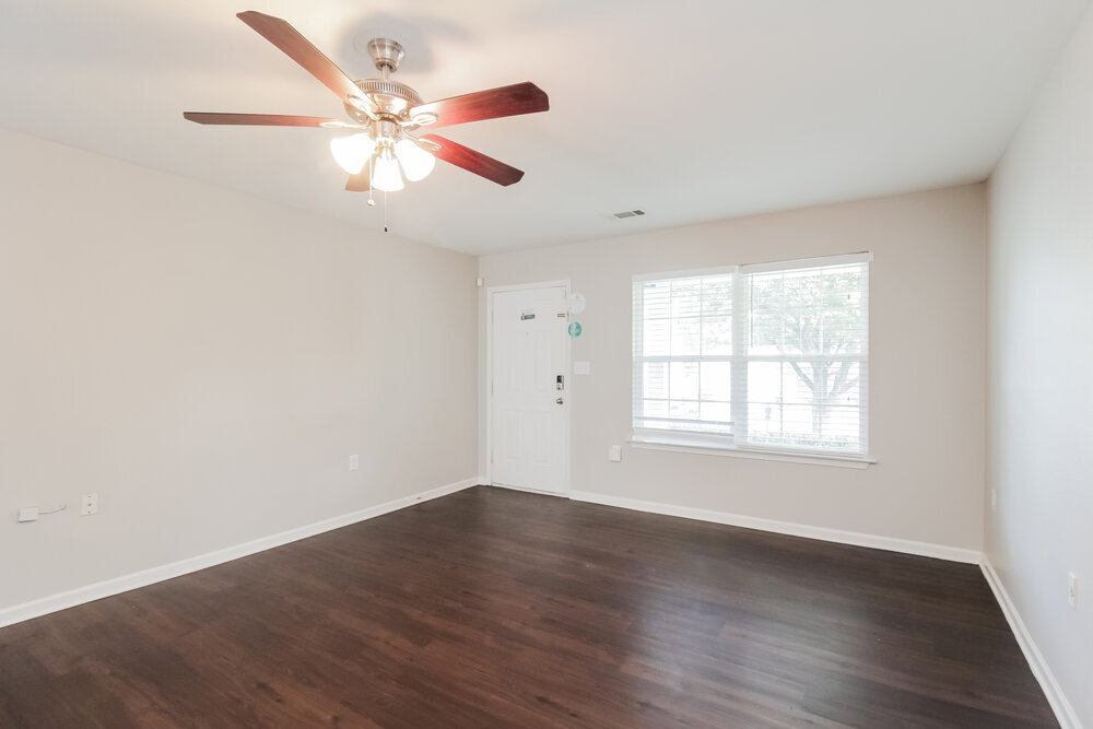 Building Photo - 1220 Chaser Ridge Ct