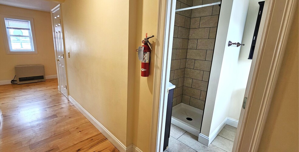 Building Photo - 152 North St