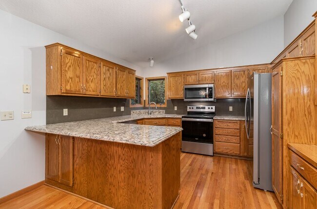 Building Photo - Beautiful Single Family home in Savage