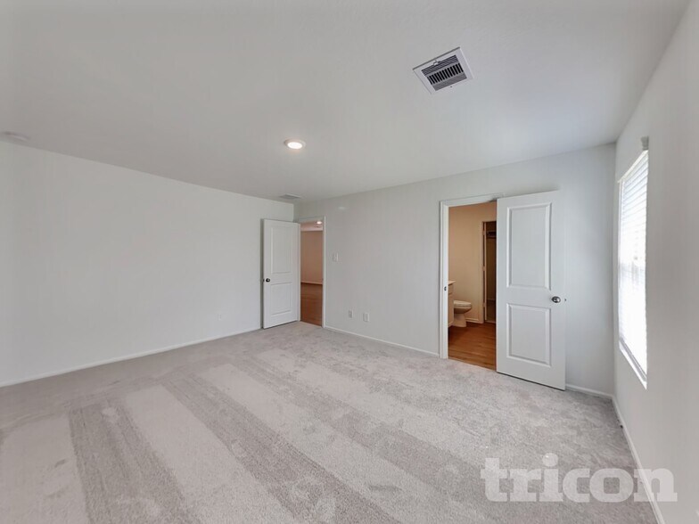 Building Photo - 3006 Twisted Myrtle Dr