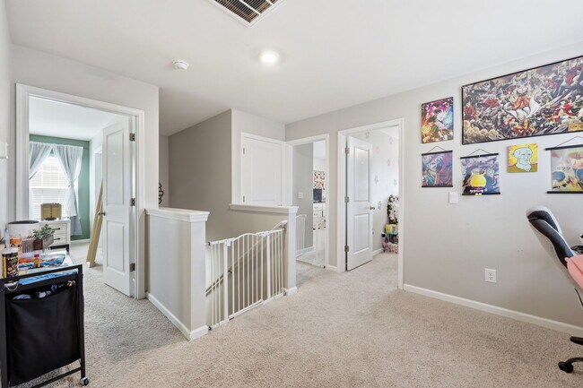Building Photo - 1160 Fowler Dr