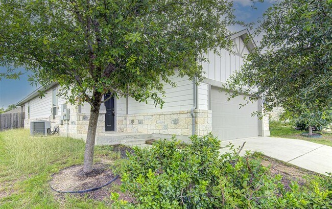 Building Photo - 1311 Hazleton Cove