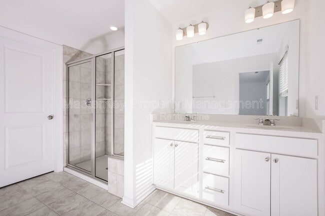 Building Photo - 265 Sweetbay Tree Dr