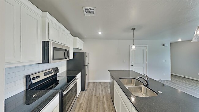 Building Photo - 1300 NW 111th St