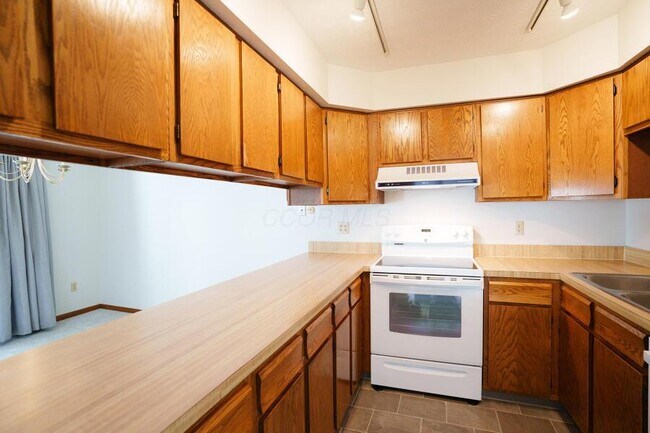 Building Photo - 6324 Tamworth Ct