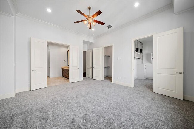Building Photo - 3921 Gramercy St