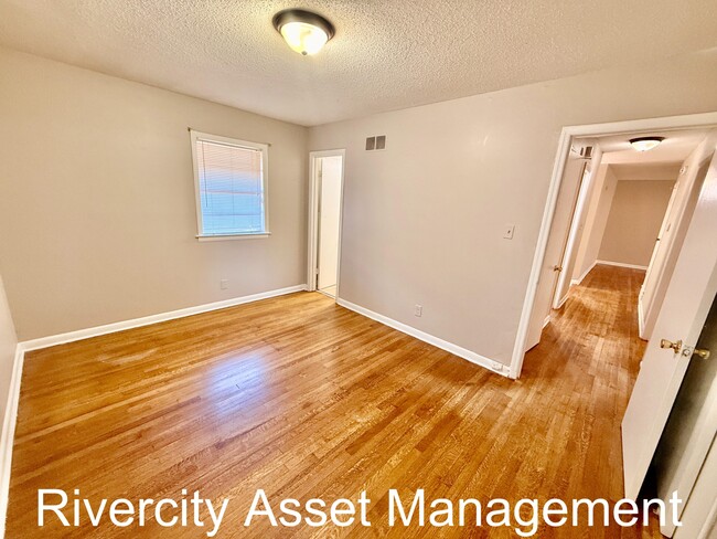 Building Photo - 5060 Childs Dr