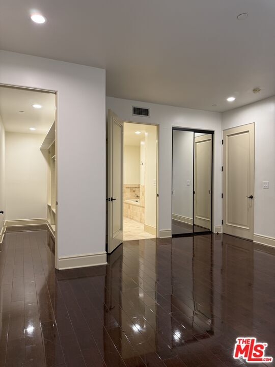 Building Photo - 137 S Spalding Dr