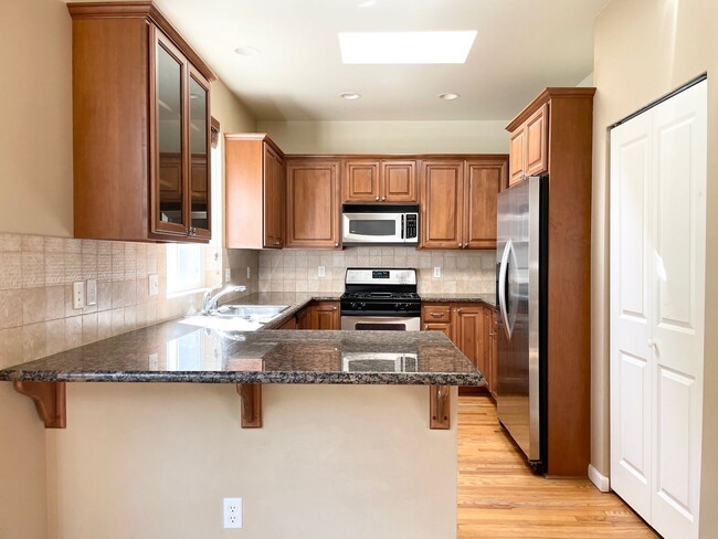 Building Photo - Beautiful 3 Bed 2.5 Bath Home in Redmond