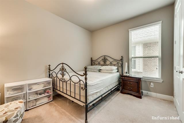 Building Photo - 17642 Pinyon Ln