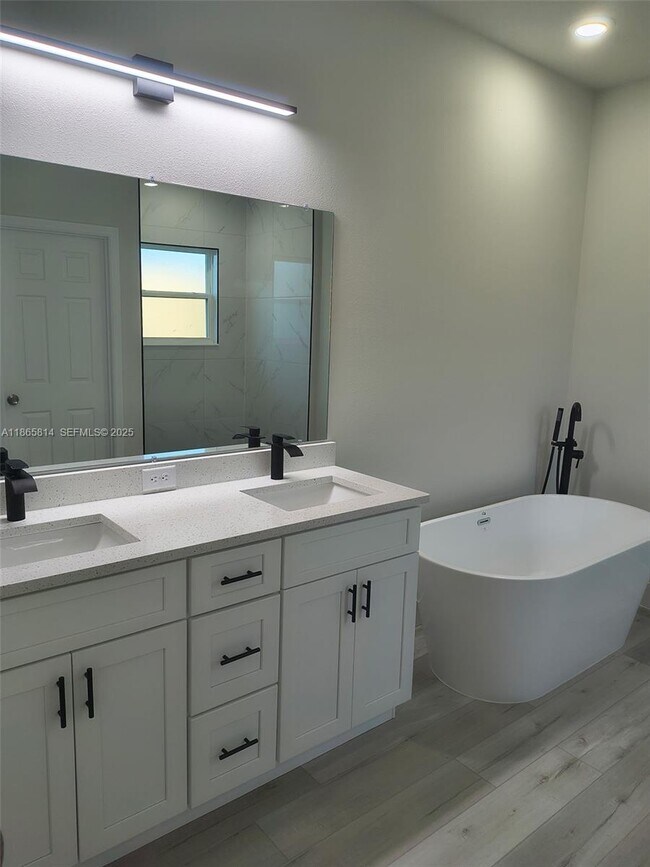 Building Photo - 16745 SW 29th Terrace Rd