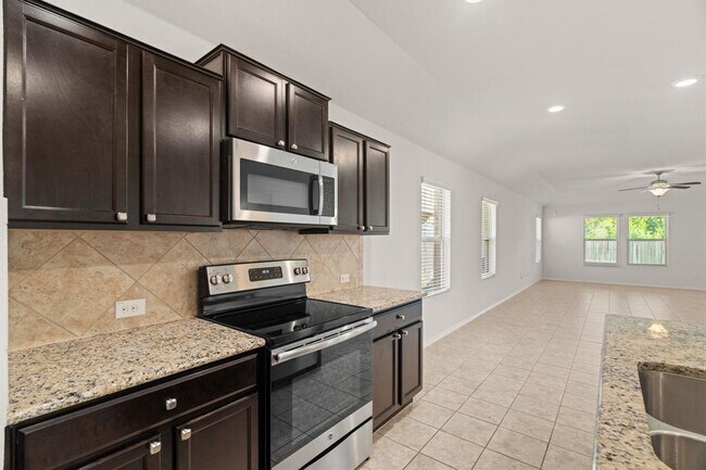 Building Photo - 817 Tabernash Dr