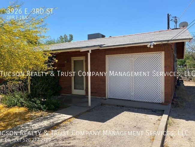Primary Photo - 3926 E 3rd St