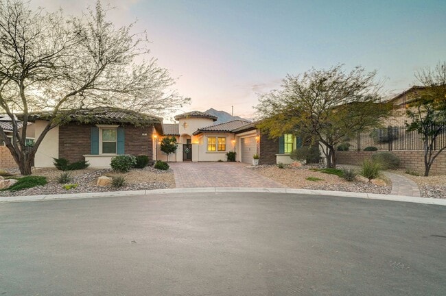 Building Photo - Private Cul-de-Sac Estate in Gated Summerlin with Pool, Spa & Outdoor Living