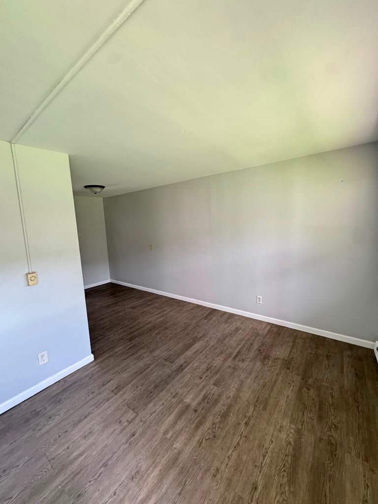 Building Photo - 1328 Juniper Dr