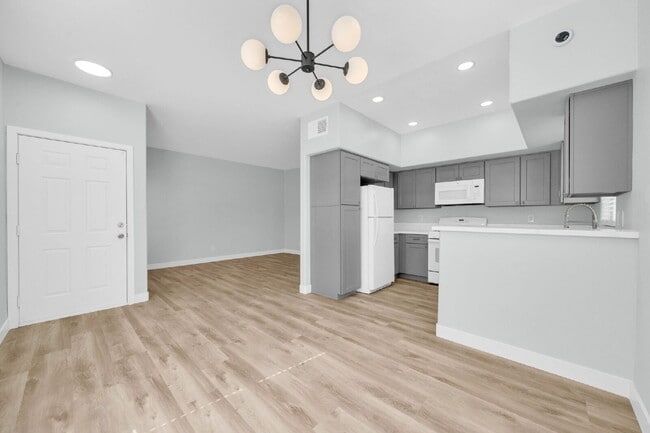 Building Photo - 520 Arrowhead Trail