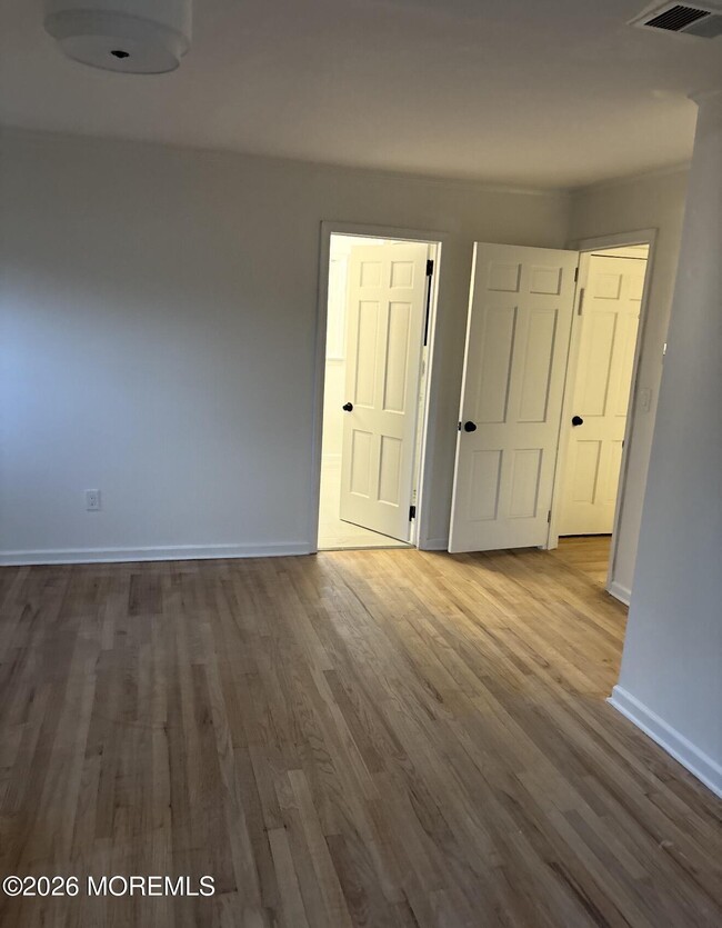 Building Photo - 600 N Edgemere Dr