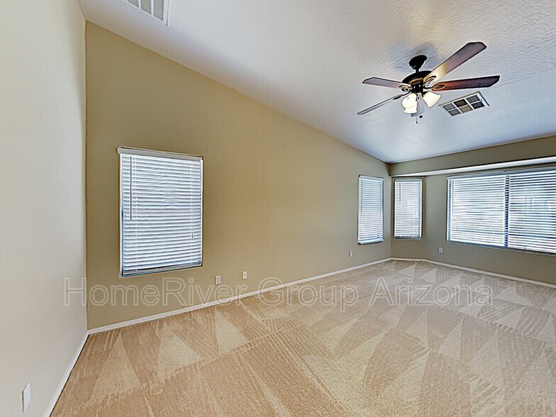 Building Photo - 17230 W Ashley Dr