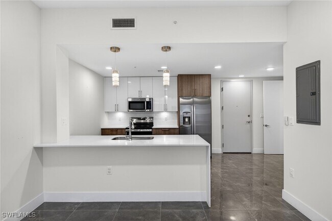 Building Photo - 26610 Rosewood Pointe Dr