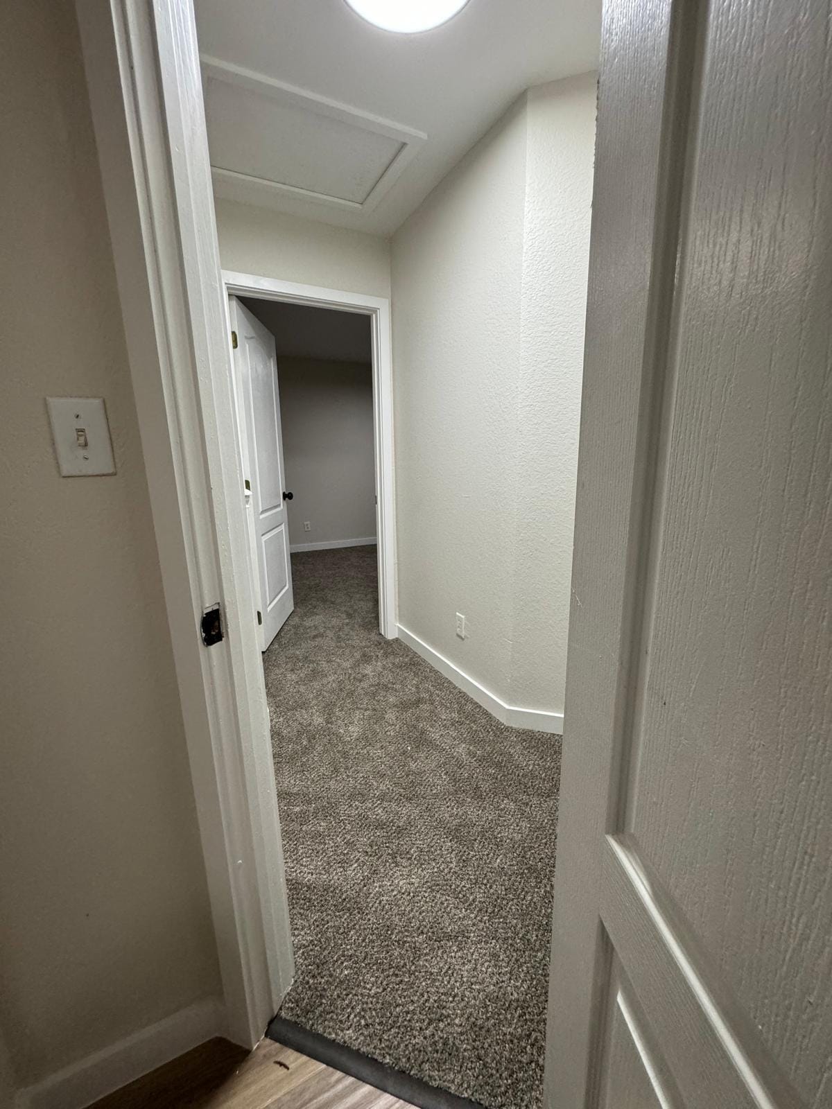 Building Photo - 721 Sonesta Dr