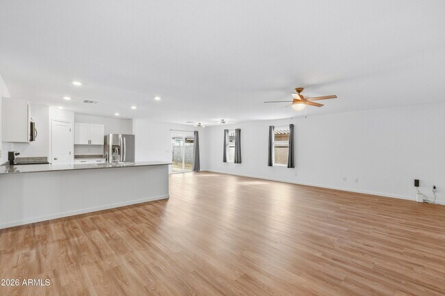 Building Photo - 1796 W Laguna Dr
