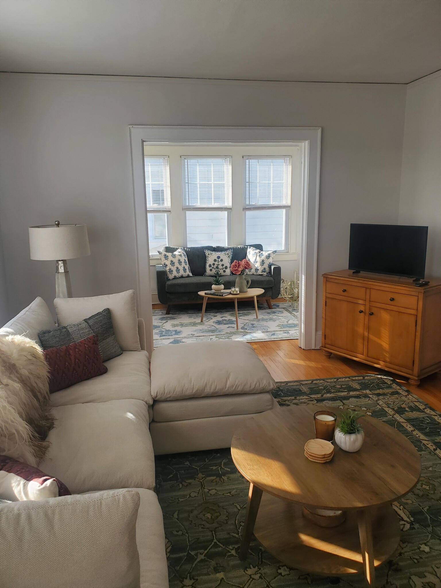 Living room, with sunroom/office beyond. - 1416 Boulevard