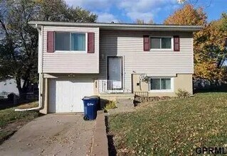 Building Photo - 2706 Bryan Ave