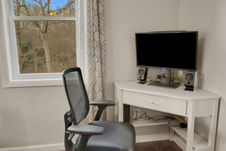 Building Photo - 3530 Oscars Rd