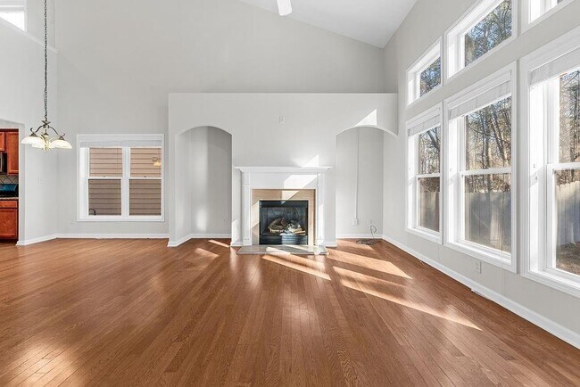 Building Photo - 3476 Harvest Ridge Ln NE