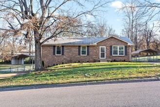 Building Photo - 3 Bedroom Home for Rent in St. B!